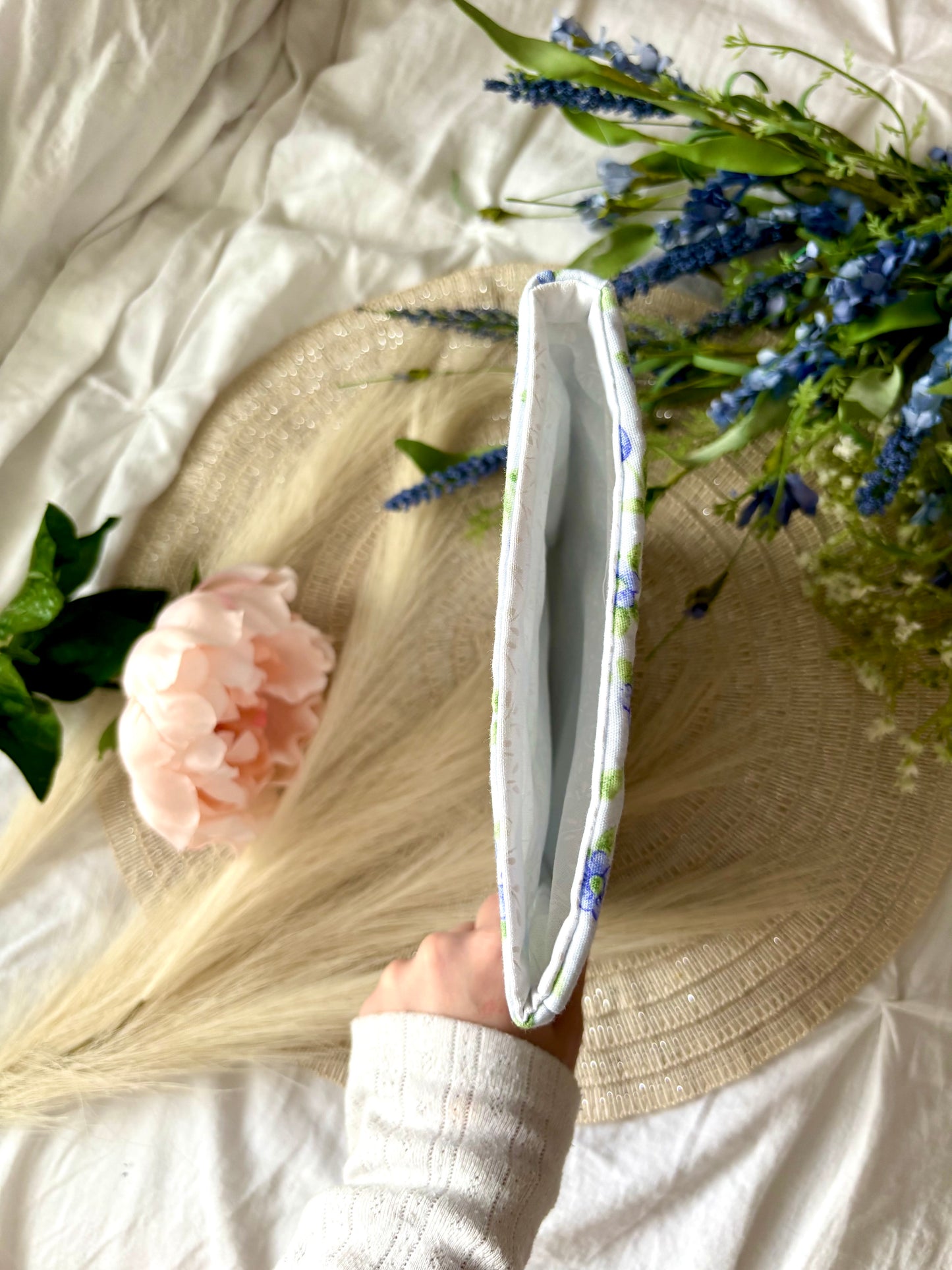 Elowen Kindle Sleeve