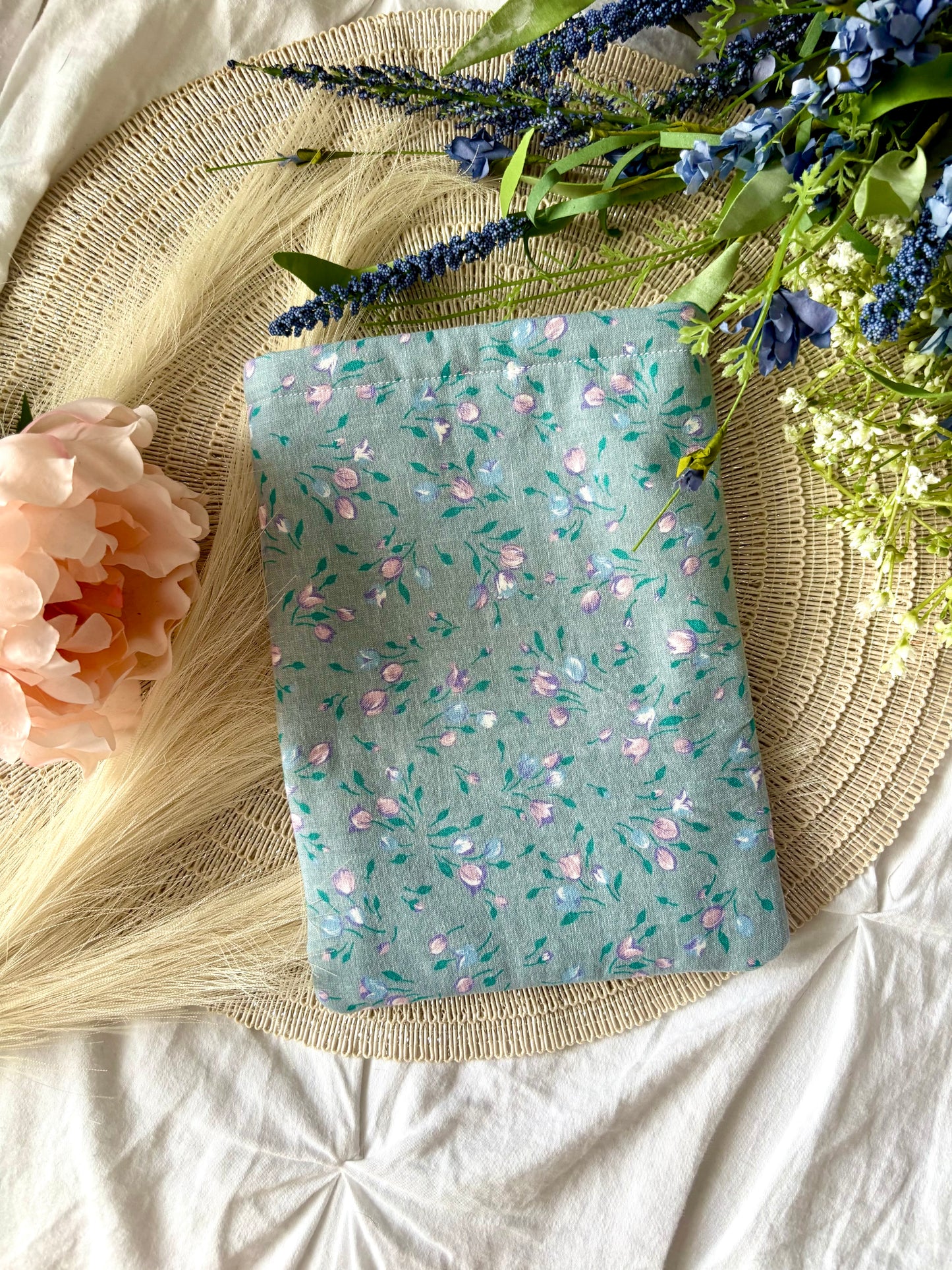 Lenora Kindle Sleeve