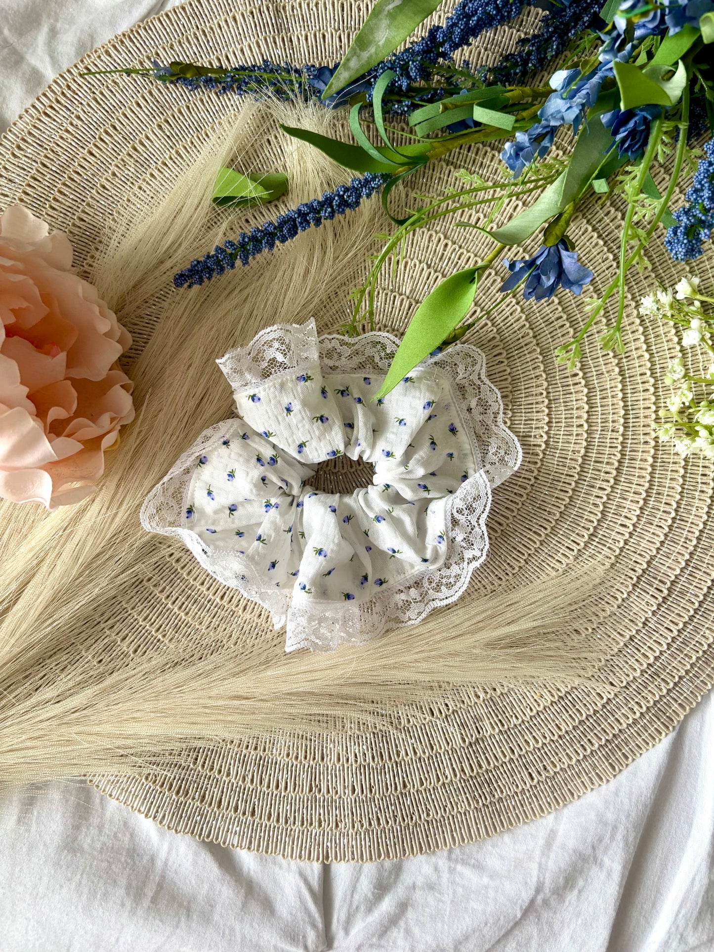 Dorothea Scrunchie