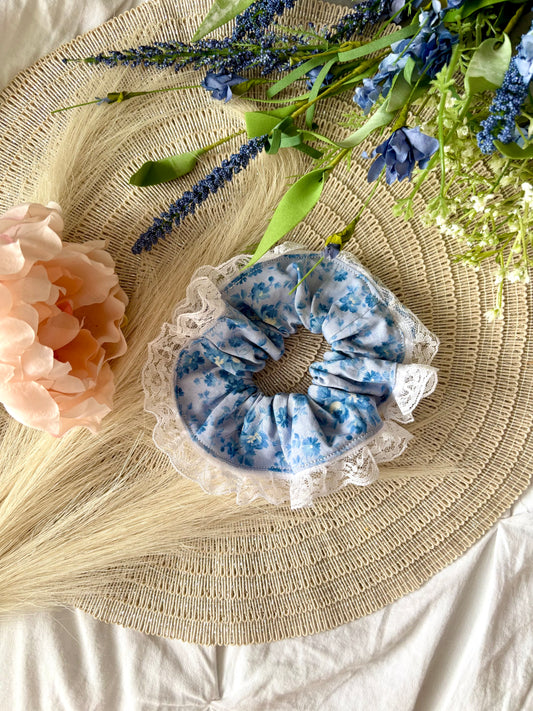 Delphine Scrunchie