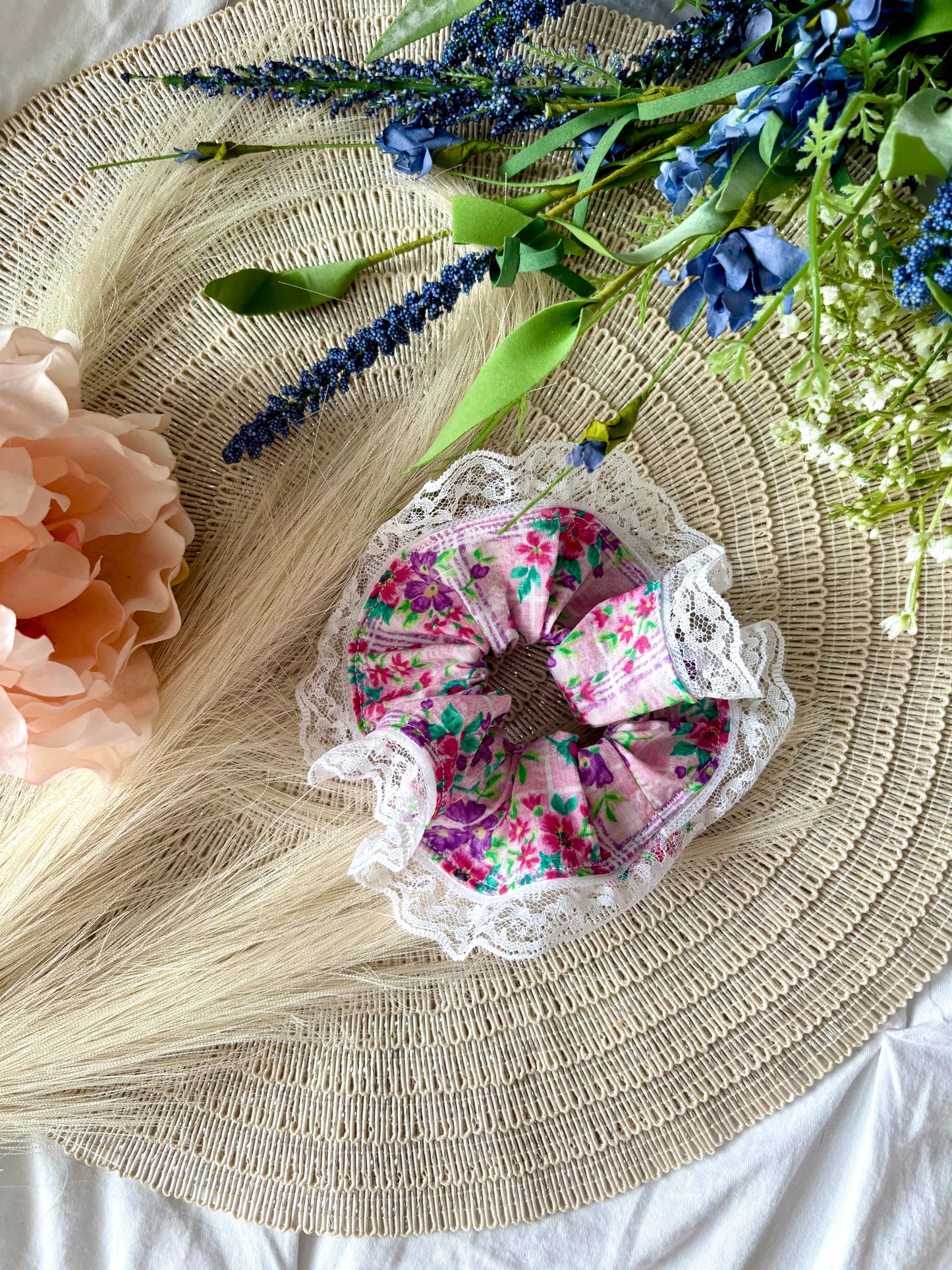 Laverna Scrunchie