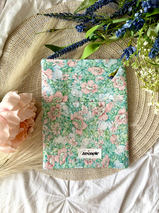 Isadora Kindle Sleeve