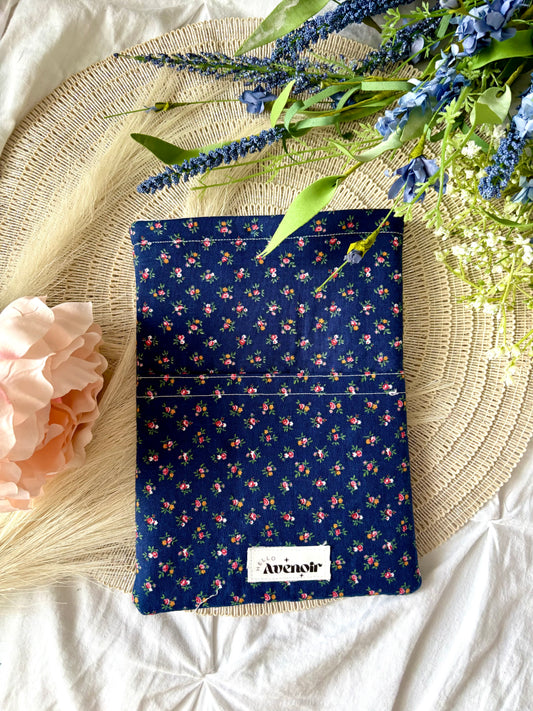 Theodosia Kindle Sleeve